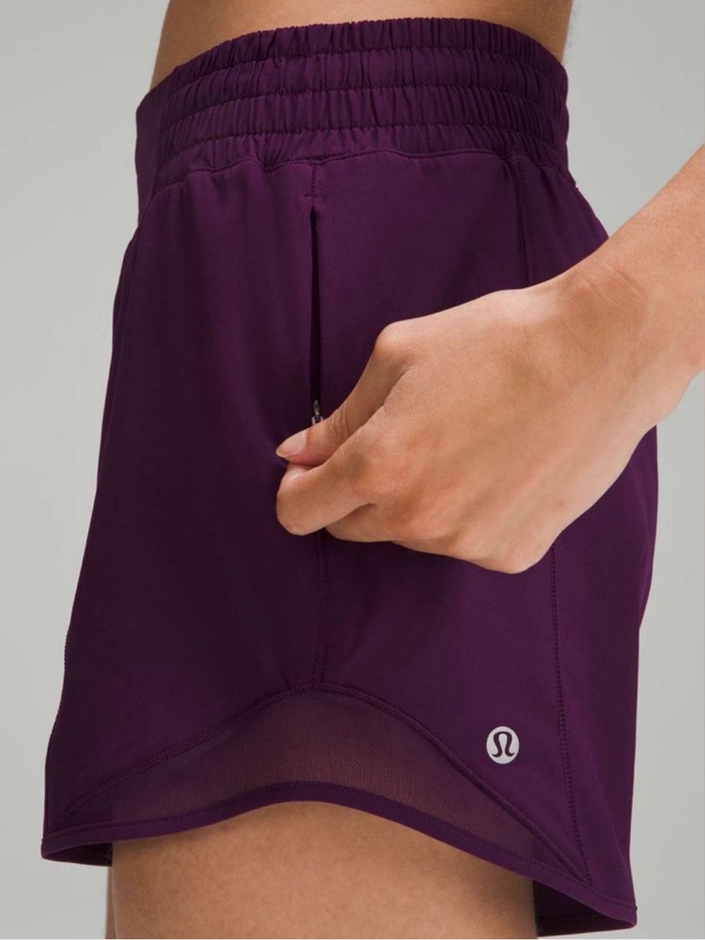 Lululemon Hotty Hot High-Rise Lined Short 4" Dramatic Magenta Purple Sz 14